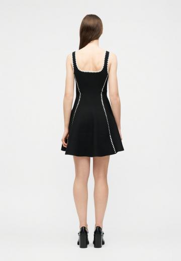 Короткое платье