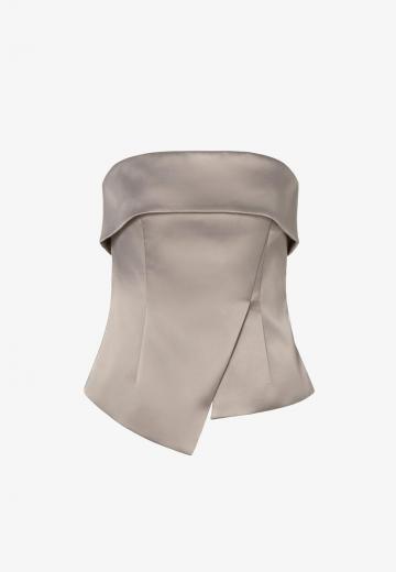 Топ без бретелек