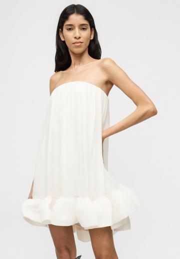 Платье без бретелек