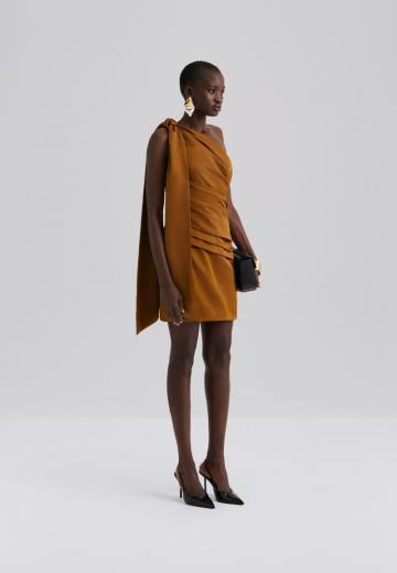 Короткое платье