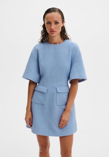 Короткое платье