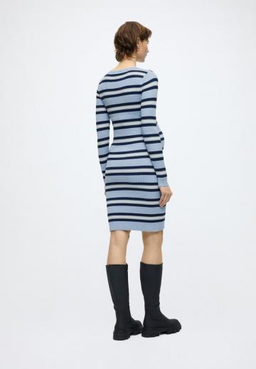 Платье футляр