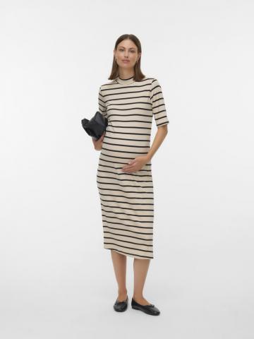 Вязаное платье