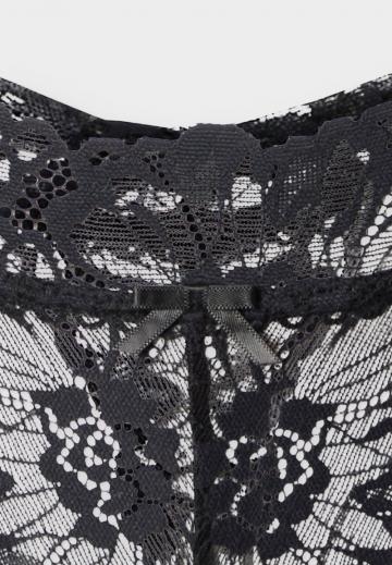 Трусы на бедрах