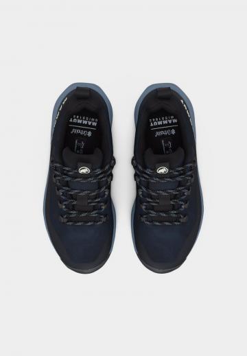 Походные ботинки