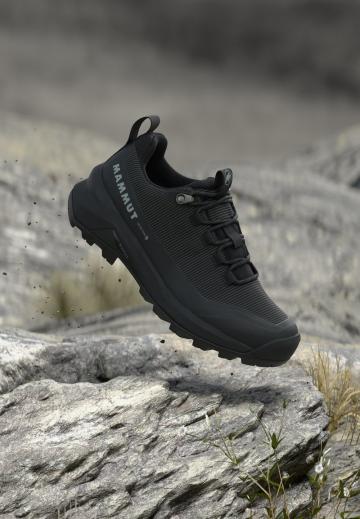 Походные ботинки