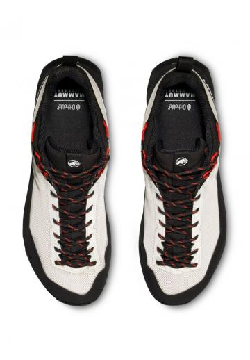 Походные ботинки