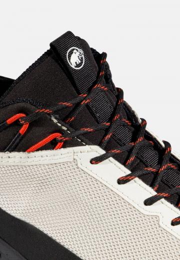 Походные ботинки