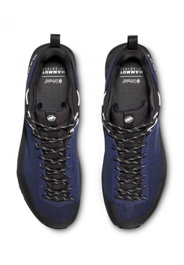 Походные кроссовки