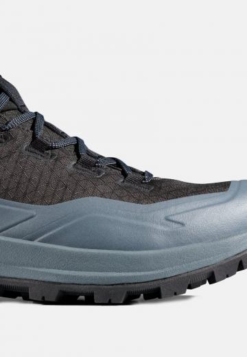 Походные ботинки