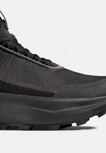 Походные ботинки