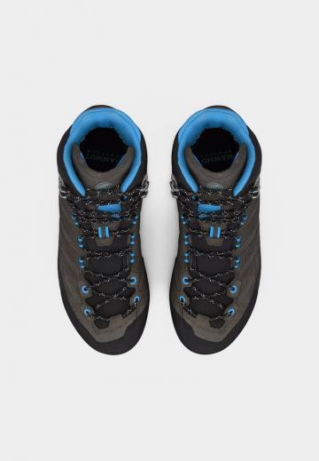 Спортивные сапоги