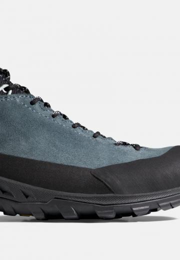 Походные ботинки