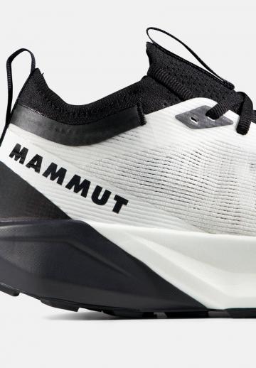 Беговые кроссовки