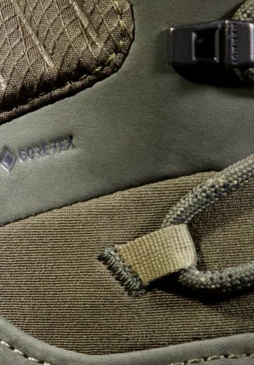 Походные ботинки