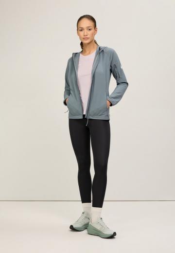 Спортивная куртка