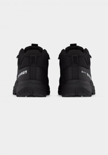 Походные кроссовки