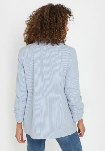 Короткое пальто