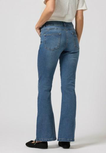 Клешеные джинсы