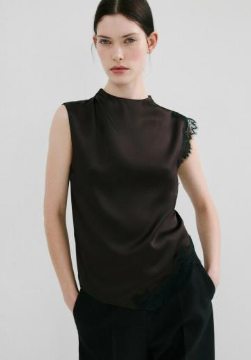 Блузка без рукавов