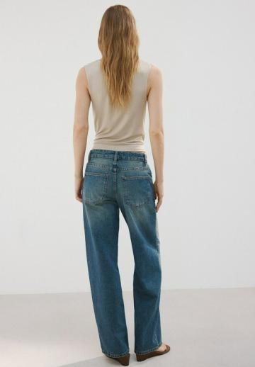 Прямые джинсы