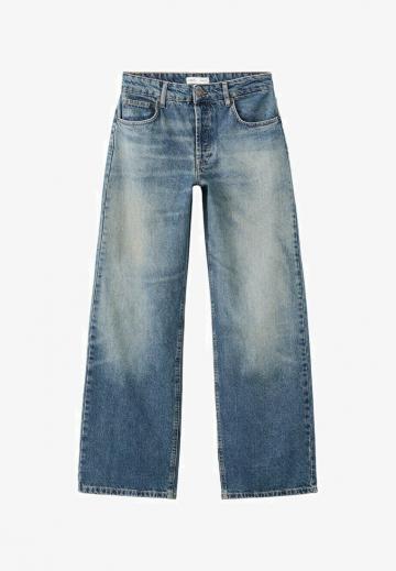 Прямые джинсы