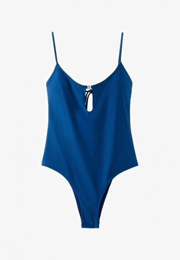 Слитный купальник