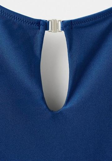 Слитный купальник