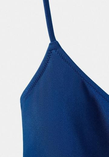 Слитный купальник