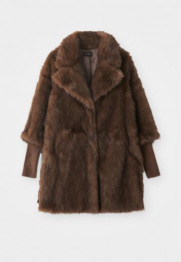 Шерстяное пальто