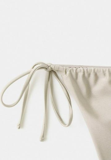 Низ от бикини