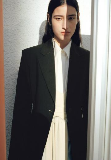 Короткое пальто