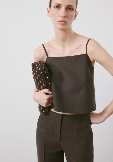 Топ на бретельках