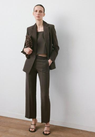 Топ на бретельках