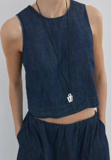 Джинсовый комбинезон