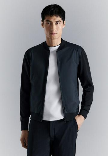 Куртка бомбер