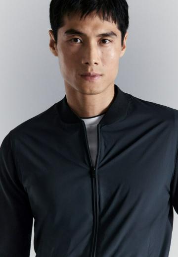 Куртка бомбер