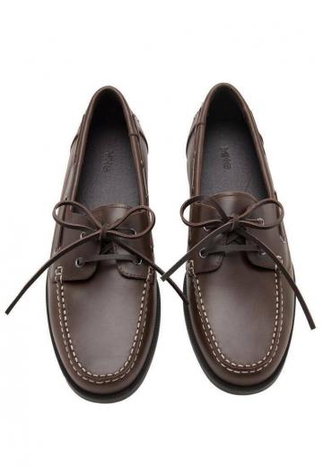 Ботинки на шнуровке