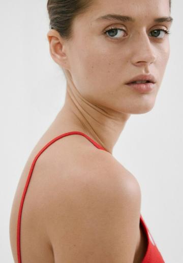 Платье футляр