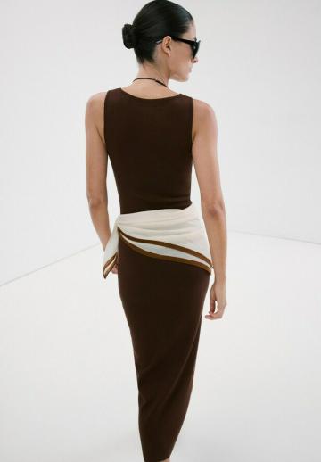 Вязаное платье