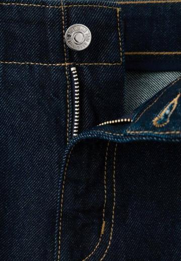 Клешеные джинсы