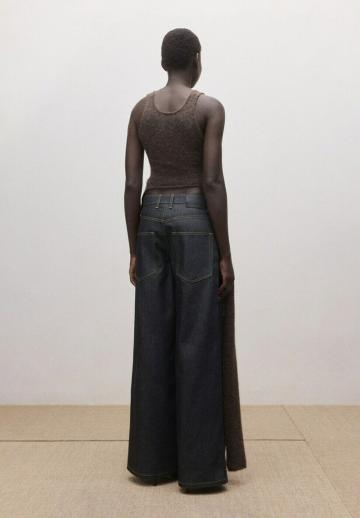 Клешеные джинсы