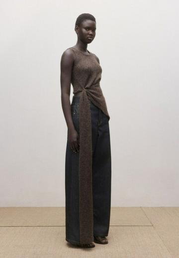 Клешеные джинсы