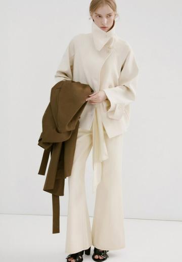 Клешеные джинсы