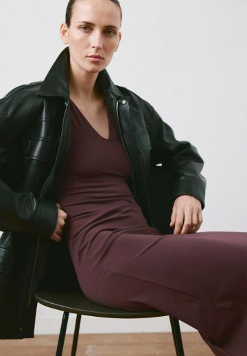 Платье футляр