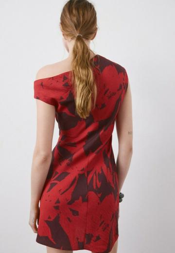 Короткое платье