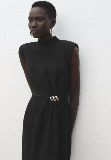 Короткое платье