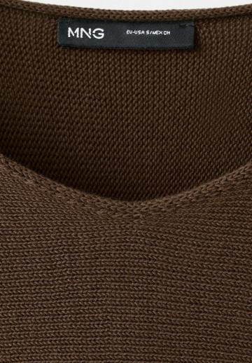 Пуловер с вырезом V