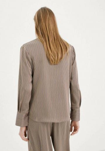 Атласная блузка