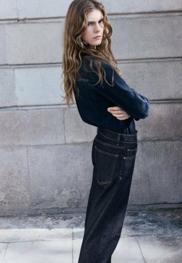 Прямые джинсы